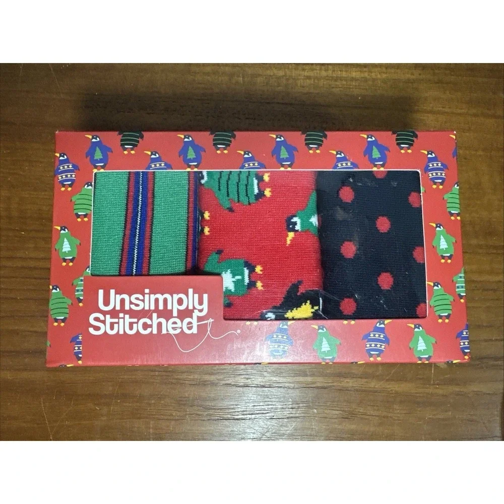 Unsimply Stitched‎ Men's Christmas 3Pk Crew Socks Gift Box